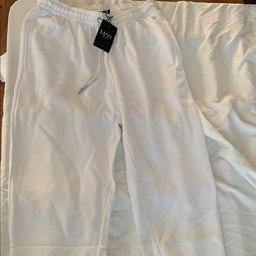 Boohoo White Sweatpants Relaxed Fit Joggers